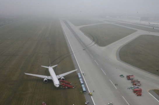 B-777 runway excursion EDDM.